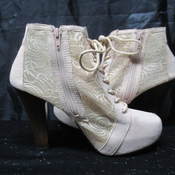 Charlotte Russe Lace Booties - Picture 8 of 10